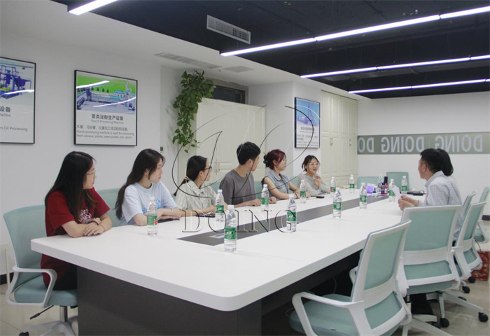 實習(xí)生代表
