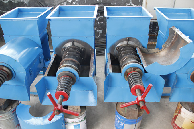 小型棕櫚榨油機(jī)